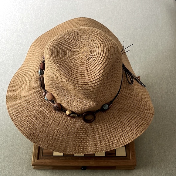 Hat - Picture 1 of 4